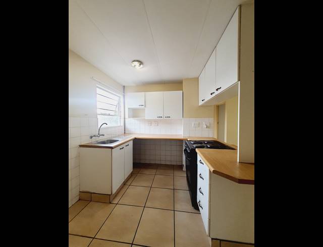 2 BEDROOM APARTMENT RENTED IN VORNA VALLEY